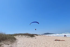 Parque das Dunas e Trilha para a Praia image