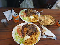 Plats et boissons du Restaurant turc Restaurant Istanbul Grillades Kebab II à Paris - n°17