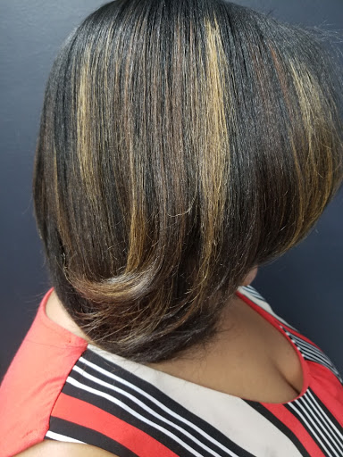 Hair Salon «The Reverence Design Team Hair Salon», reviews and photos, 2062 S Taylor Rd, Cleveland Heights, OH 44118, USA