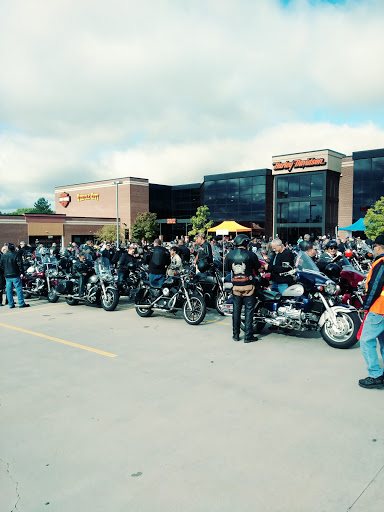 Harley-Davidson Dealer «Vehicle City Harley-Davidson», reviews and photos, 2400 Austins Pkwy, Flint, MI 48507, USA