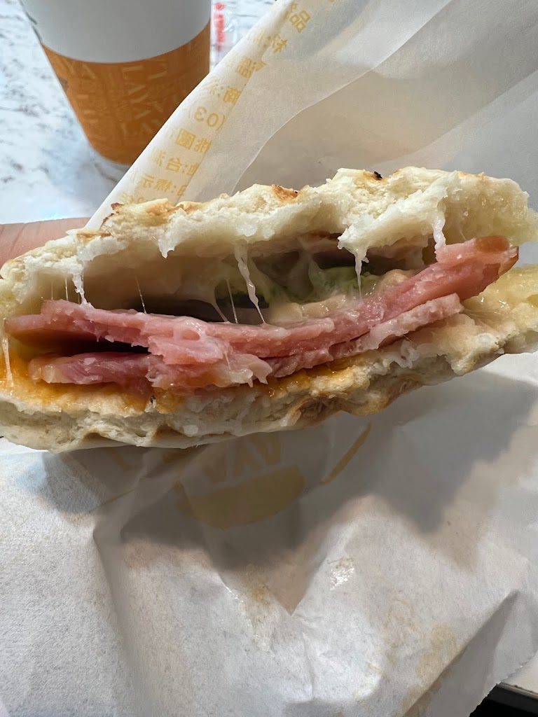 拉亞漢堡 平鎮廣平 的照片