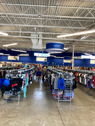Thrift Store «Goodwill Industries of Greater Cleveland & East Central Ohio», reviews and photos, 16160 Pearl Rd, Strongsville, OH 44136, USA