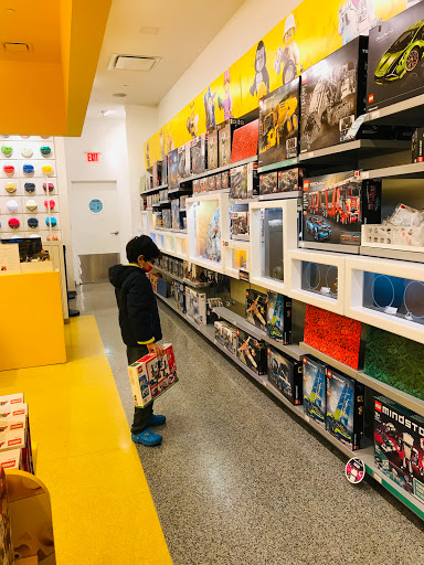Toy Store «The LEGO Store», reviews and photos, 6600 Topanga Canyon Blvd, Canoga Park, CA 91303, USA