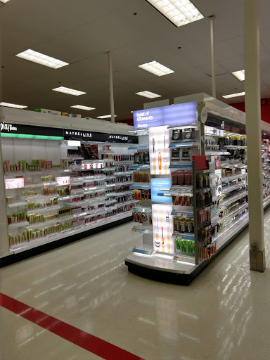 Department Store «Target», reviews and photos, 6100 Shingle Creek Pkwy, Brooklyn Center, MN 55430, USA