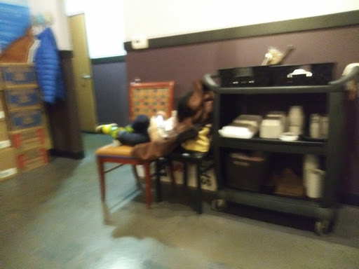 Middle Eastern Restaurant «Pita Peddler Mediterranean Bar & Grill», reviews and photos, 46610 Gratiot Ave, Chesterfield, MI 48051, USA