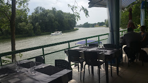 Photo n°36 de Restaurant Le Nymphéa à Lamarche-sur-Saône ()