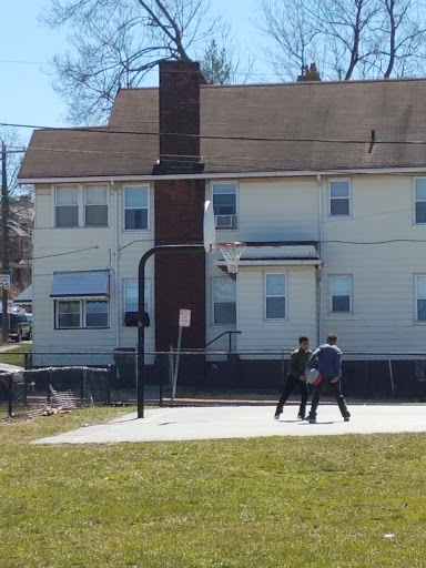 Recreation Center «Corryville Recreation Center», reviews and photos, 2823 Eden Ave, Cincinnati, OH 45219, USA