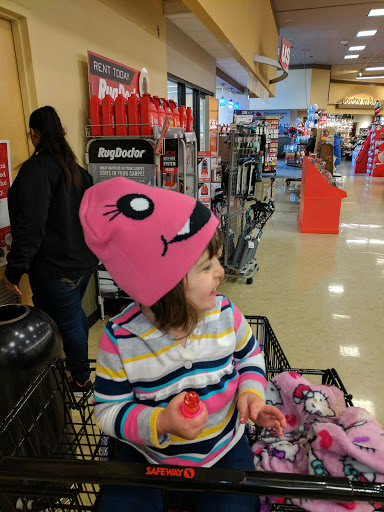 Grocery Store «Safeway», reviews and photos, 4320 SE King Rd, Milwaukie, OR 97222, USA