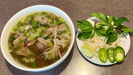 Pho Viet Anh - In Butterfield Plaza image