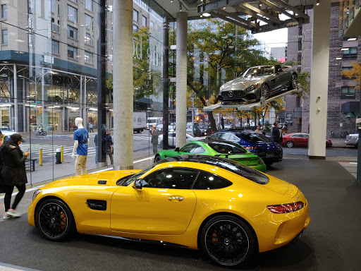 Mercedes Benz Dealer «Mercedes-Benz Manhattan», reviews and photos, 770 11th Ave, New York, NY 10019, USA