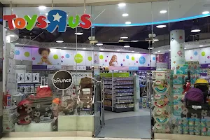 Toys R Us Menlyn Shopping Centre image
