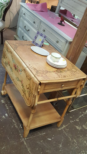 Flea Market «Live Oak Auction Barn & Flea Market», reviews and photos, 9289 97 Ln, Live Oak, FL 32060, USA