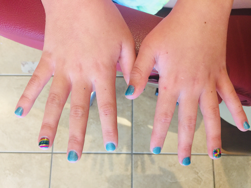 Nail Salon «Beauty Nail Spa», reviews and photos, 4570 IL-71, Oswego, IL 60543, USA