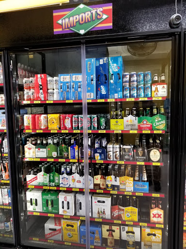 Liquor Store «Gold Crown Liquors Store», reviews and photos, 3425 N Clark St, Chicago, IL 60657, USA