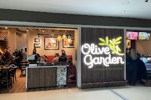 Olive Garden Italian Restaurant | Terminal 1 image