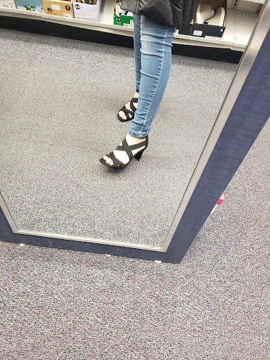 Shoe Store «Rack Room Shoes», reviews and photos, 14002 Hoard Dr #200, Noblesville, IN 46060, USA