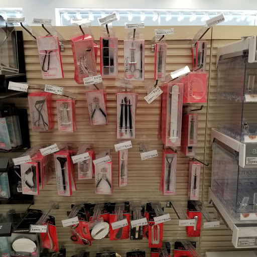 Hair Salon «Ulta Beauty», reviews and photos, 5481 Touhy Ave, Skokie, IL 60077, USA