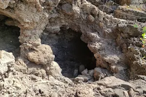 Yacimiento arqueológico La Montañeta image