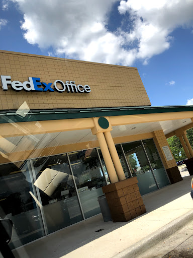 Print Shop «FedEx Office Print & Ship Center», reviews and photos, 11381 Causeway Blvd, Brandon, FL 33511, USA