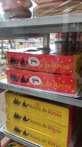 Supermarket «Familia Fresh Market Berwyn», reviews and photos, 3308 S Oak Park Ave, Berwyn, IL 60402, USA