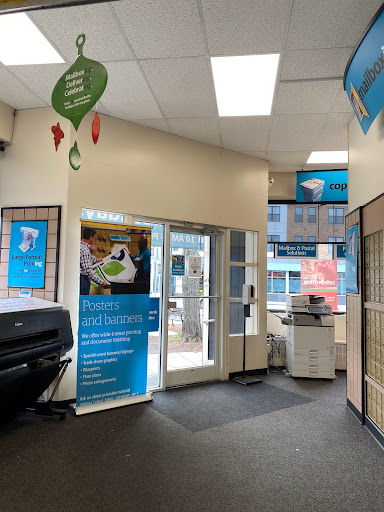 Shipping and Mailing Service «The UPS Store Belmont, MA», reviews and photos, 464 Common St, Belmont, MA 02478, USA