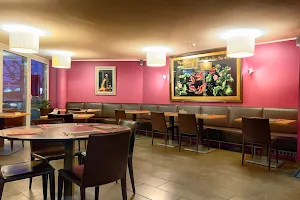Restaurant und Take Away - LONG LONG image