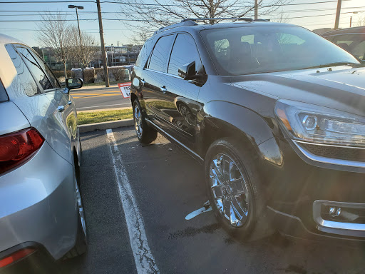 Car Wash «Southport Plaza Car Wash», reviews and photos, 1600 S Christopher Columbus Blvd, Philadelphia, PA 19148, USA