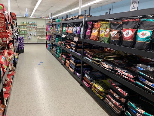 Pet Supply Store «Pet Source», reviews and photos, 1927 Spartanburg Hwy, Hendersonville, NC 28792, USA