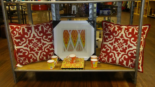 Thrift Store «Edgar & James – Goodwill Specialty Store & Donation Center», reviews and photos, 317 Torrance Blvd, Redondo Beach, CA 90277, USA