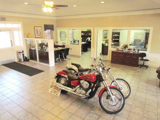 Car Dealer «Cars Unlimited», reviews and photos, 201 W Fletcher Ave, Tampa, FL 33612, USA