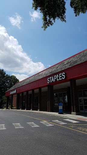 Office Supply Store «Staples», reviews and photos, 1320 Richmond Rd, Williamsburg, VA 23185, USA