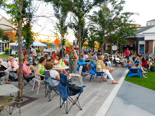 Shopping Mall «Bayshore Town Center», reviews and photos, 5800 N Bayshore Dr, Glendale, WI 53217, USA