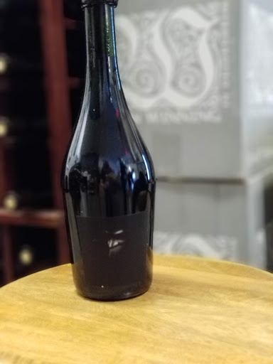 Wine Store «Hidden Track Bottle Shop», reviews and photos, 111 W Monroe St #120, Phoenix, AZ 85003, USA