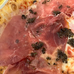 Photo n°3 de l'avis de Michela. fait le 28/10/2023 à 08:48 sur le  Del Ponte Bazzi Ristorante Pizzeria à Milan