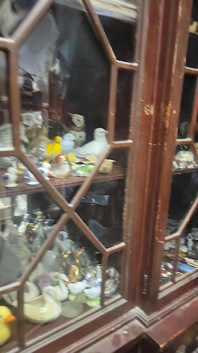 Antique Store «The Antique & Thrift Shop», reviews and photos, 100 Sunrise Hwy, Valley Stream, NY 11581, USA
