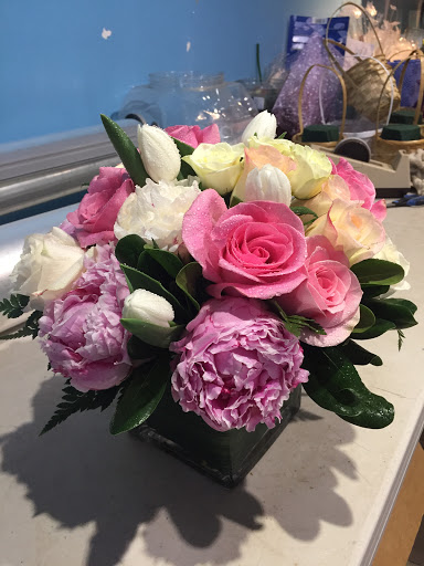 Florist «Chantilly Flowers», reviews and photos, 14514 Lee Rd E, Chantilly, VA 20151, USA