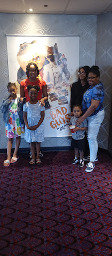 Movie Theater «Cinemark Western Hills 14», reviews and photos, 5870 Harrison Ave, Cincinnati, OH 45248, USA