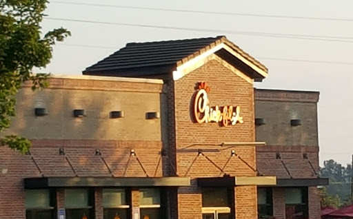 Fast Food Restaurant «Chick-fil-A», reviews and photos, 1781 Eatonton Rd, Madison, GA 30650, USA