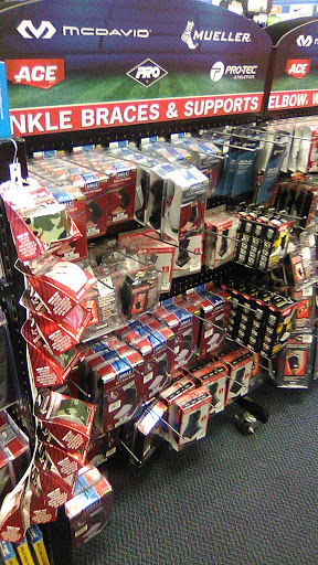 Sporting Goods Store «Big 5 Sporting Goods - Bakersfield», reviews and photos, 3203 Mall View Rd, Bakersfield, CA 93306, USA