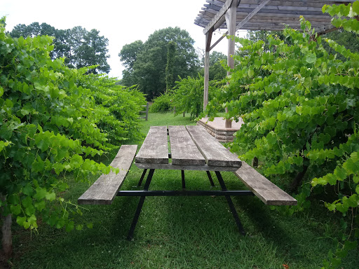 Winery «Treehouse Vineyards», reviews and photos, 301 Bay St, Monroe, NC 28112, USA