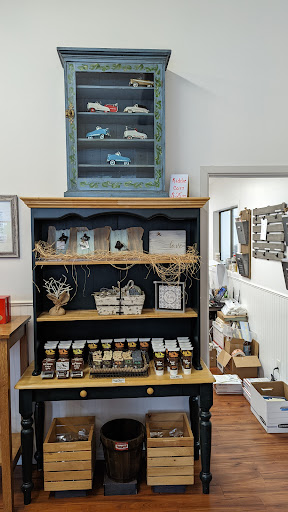 Farm «Pacific Hazelnut Farms & Candy Factory», reviews and photos, 14673 Ottaway Rd NE, Aurora, OR 97002, USA