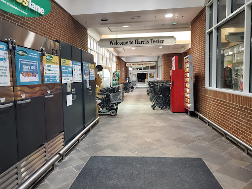 Grocery Store «Harris Teeter», reviews and photos, 2476 Nimmo Pkwy, Virginia Beach, VA 23456, USA