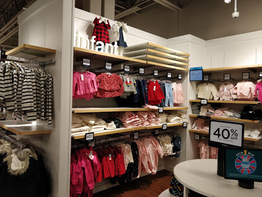 Shopping Mall «Twin Cities Premium Outlets», reviews and photos, 3965 Eagan Outlets Pkwy, Eagan, MN 55122, USA