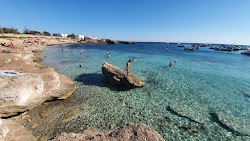 Photo de Spiaggia di Marasolo avec petite baie