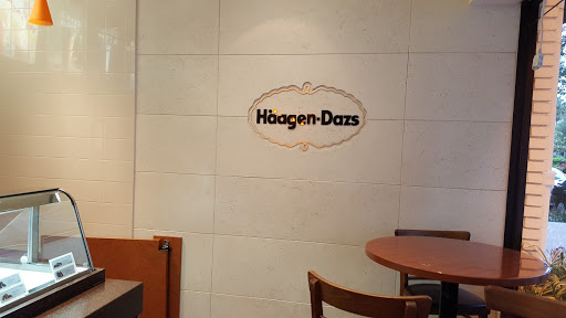 Ice Cream Shop «Häagen-Dazs® Ice Cream Shop», reviews and photos, 116 E New England Ave, Winter Park, FL 32789, USA