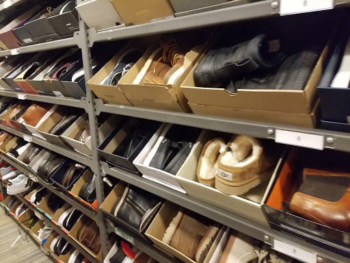 Department Store «Nordstrom Rack Lincoln Park», reviews and photos, 1551 N Sheffield Ave, Chicago, IL 60642, USA