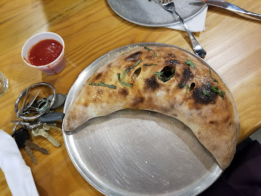 Beer Store «Brookside Market & Pizza», reviews and photos, 1000 Brookside Dr #119, Raleigh, NC 27604, USA