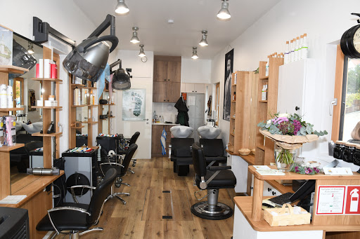 Sandras Friseurwagon In Waldegg