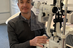 Dr MANON Laurent - Ophtalmologue image