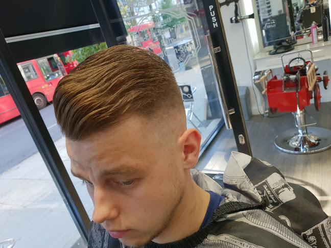 Raynes Barbers - Barber shop
